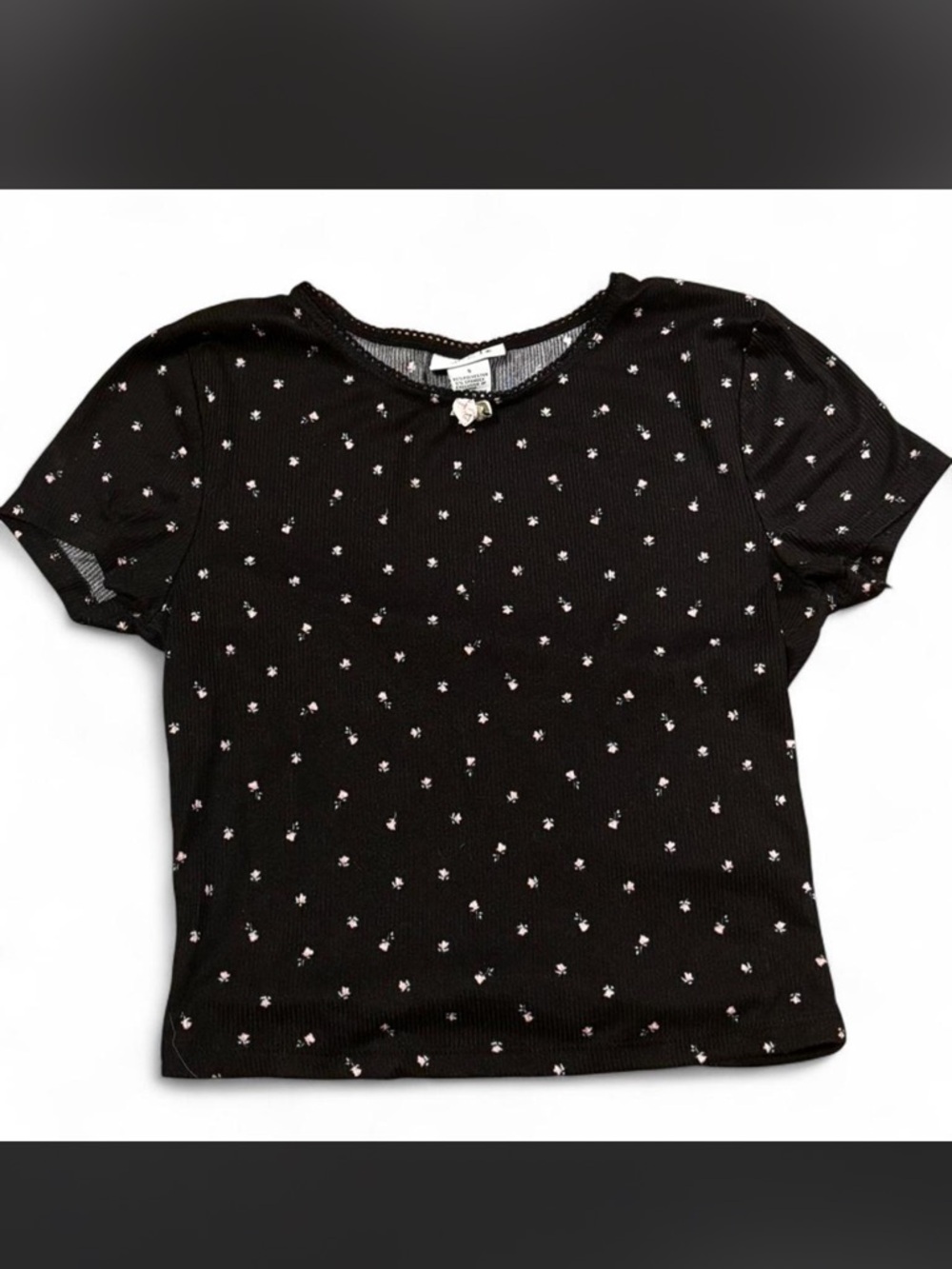Rue21 Black Short Sleeve Tee with Tiny White Floral Print